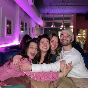 Meet your Posher, Mackenzie